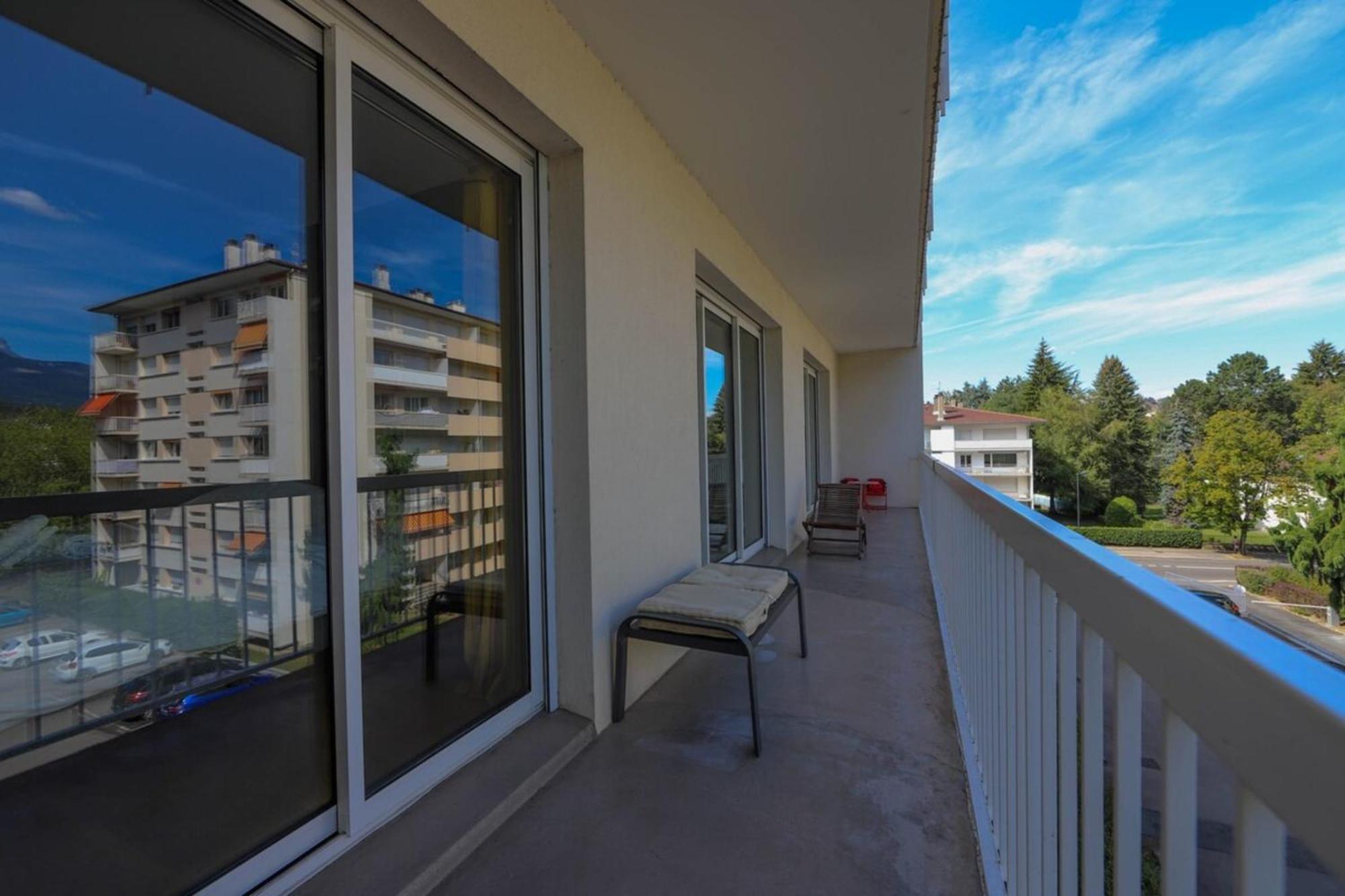 Le Superbe - T4 avec parking à 5 min du lac Annecy Extérieur photo